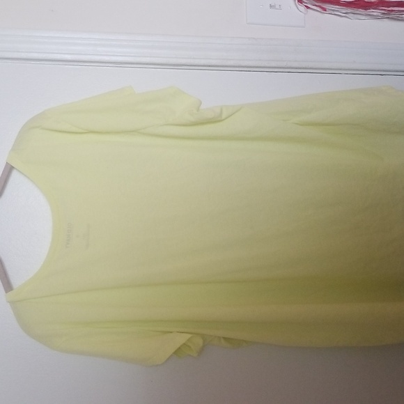 *NWOT* Old Navy Women’s Plus Passion for Fashion Graphic Tee - Picture 5 of 5